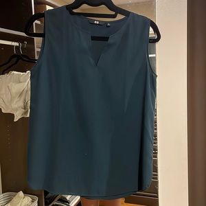 Uniqlo blouse